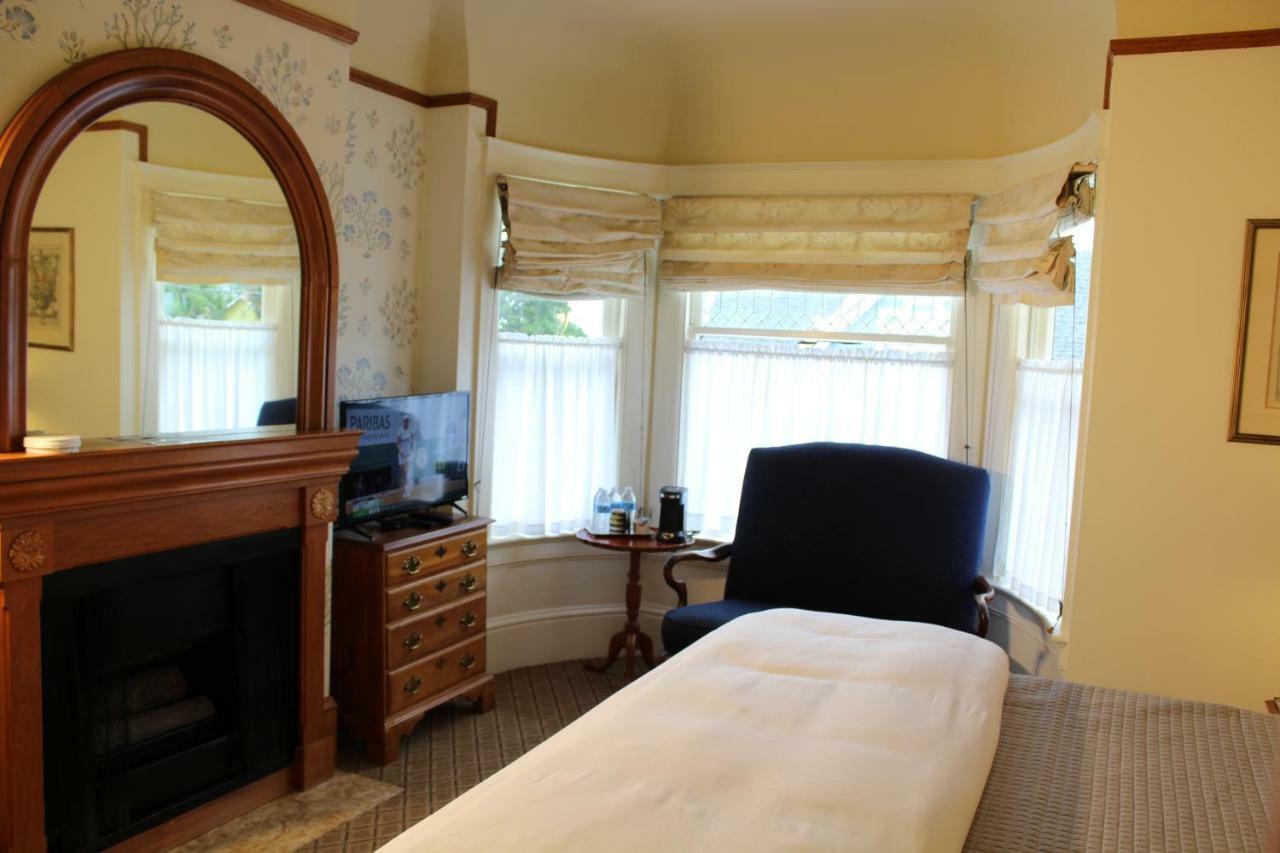 Pacific Grove Inn מראה חיצוני תמונה